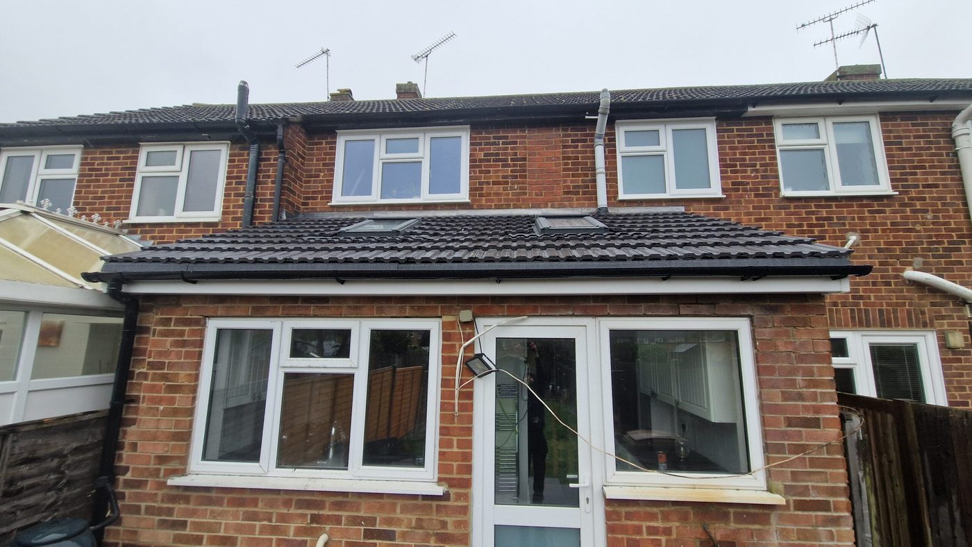 Flat Roofs — Raised & Tiled